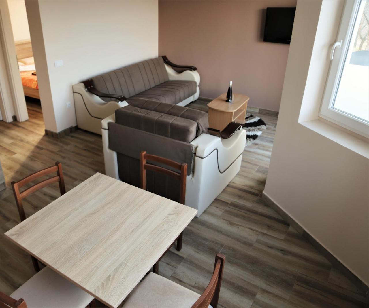 Fruskogorska Idila Apartmani Vrdnik Εξωτερικό φωτογραφία